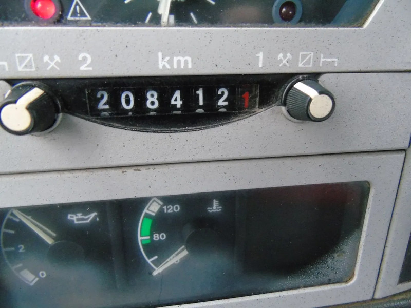 MAN 33.403 6X4+ HOOK SYSTEM + MANUAL - Hook lift truck: picture 5 MAN 33.403 6X4+ HOOK SYSTEM + MANUAL - Hook lift truck: picture 5