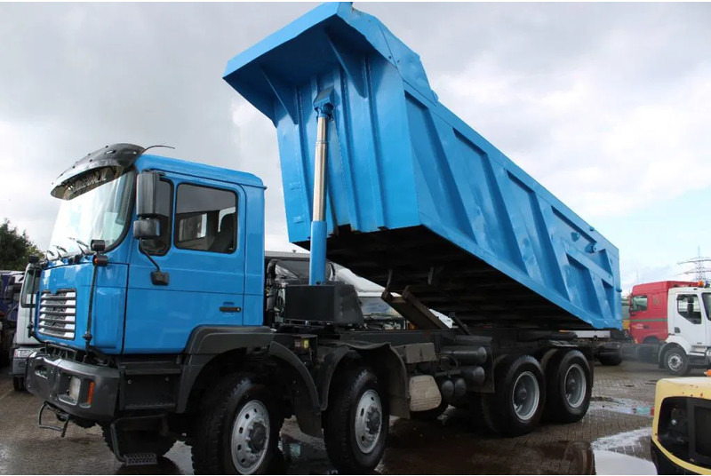 MAN 50 .414 + 8X4 + SPRING SPRING + MANUAL - Tipper: picture 3 MAN 50 .414 + 8X4 + SPRING SPRING + MANUAL - Tipper: picture 3