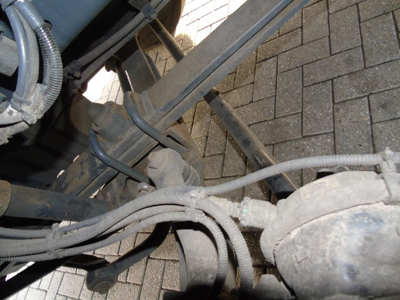 Box truck Mercedes-Benz Actros 2546 + 6X2 STEERING + LIFT + 2.85 HEIGHT: picture 15 Box truck Mercedes-Benz Actros 2546 + 6X2 STEERING + LIFT + 2.85 HEIGHT: picture 15