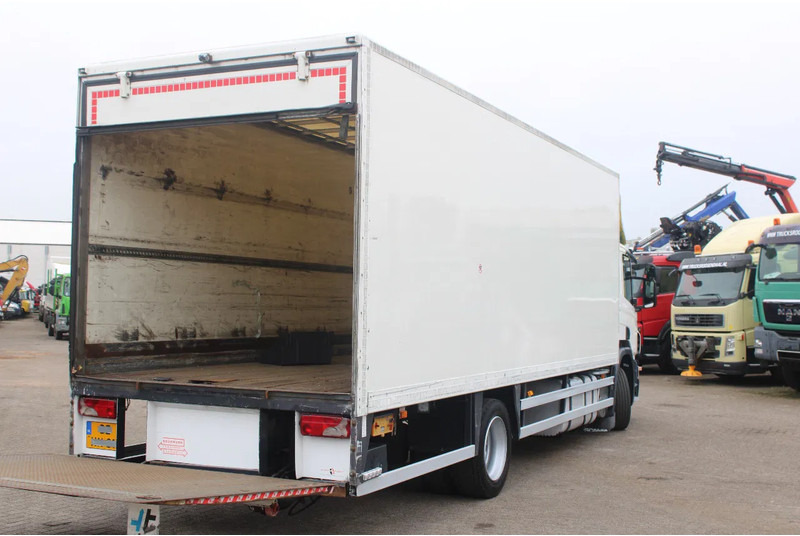 Scania P230 + LIFT + EURO 5 - Box truck: picture 4 Scania P230 + LIFT + EURO 5 - Box truck: picture 4