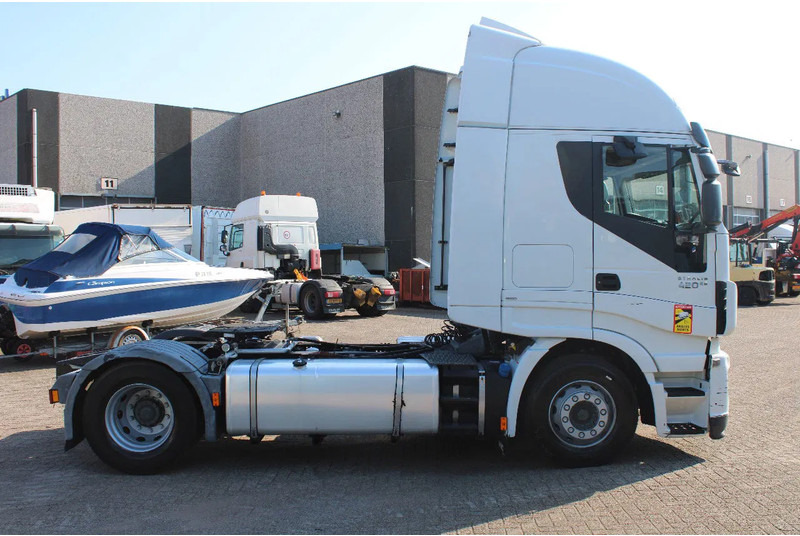 Iveco Stralis 420 + EURO 6 - Tractor unit: picture 4 Iveco Stralis 420 + EURO 6 - Tractor unit: picture 4