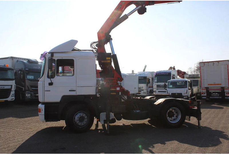 MAN 19.414 F2000 + PALFINGER PK35000 F + EURO 2 + MANUAL - Tractor unit: picture 4 MAN 19.414 F2000 + PALFINGER PK35000 F + EURO 2 + MANUAL - Tractor unit: picture 4