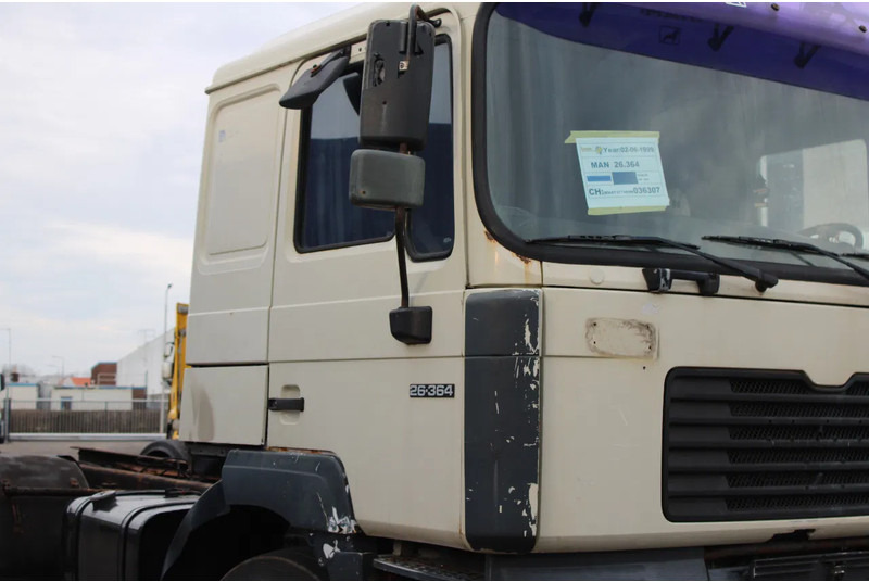 MAN F 26.364 + 6X4 + BIG AXLE + EURO 2 + MANUAL - Tractor unit: picture 5 MAN F 26.364 + 6X4 + BIG AXLE + EURO 2 + MANUAL - Tractor unit: picture 5