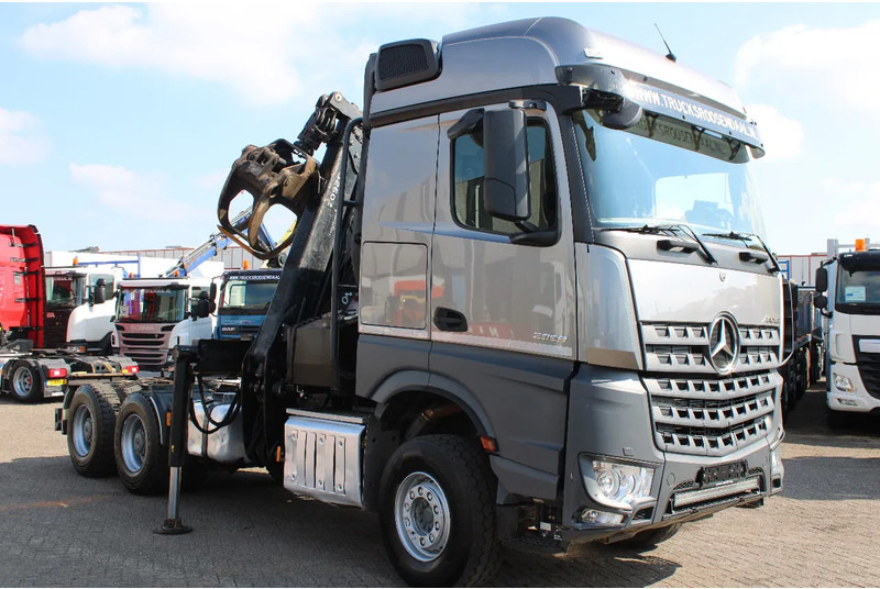 Mercedes-Benz Arocs 2858 + PALFINGER Z15 (2022) + 6X4 + FOREST/WOOD/METAL EDITION - Tractor unit: picture 2 Mercedes-Benz Arocs 2858 + PALFINGER Z15 (2022) + 6X4 + FOREST/WOOD/METAL EDITION - Tractor unit: picture 2
