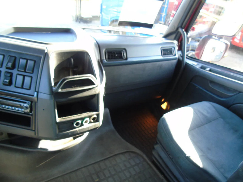 Tractor unit Volvo FH 460 + XL CABINE + EURO 5+ MANUAL: picture 9 Tractor unit Volvo FH 460 + XL CABINE + EURO 5+ MANUAL: picture 9
