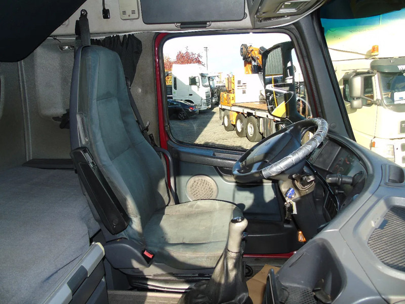 Tractor unit Volvo FH 460 + XL CABINE + EURO 5+ MANUAL: picture 10 Tractor unit Volvo FH 460 + XL CABINE + EURO 5+ MANUAL: picture 10