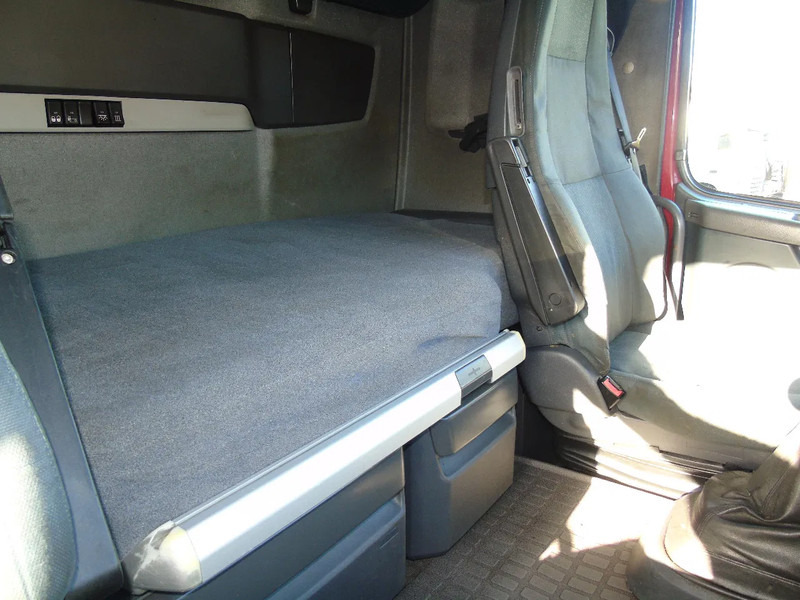 Tractor unit Volvo FH 460 + XL CABINE + EURO 5+ MANUAL: picture 8 Tractor unit Volvo FH 460 + XL CABINE + EURO 5+ MANUAL: picture 8