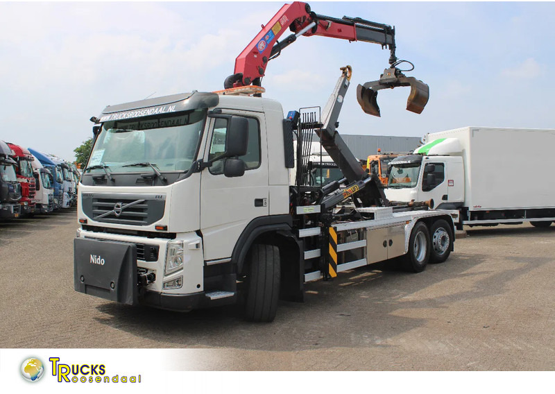 Volvo FM 330 + HMF 1035 + HOOKSYTEM HYVA + EURO 5 + 6X2 - Crane truck: picture 1 Volvo FM 330 + HMF 1035 + HOOKSYTEM HYVA + EURO 5 + 6X2 - Crane truck: picture 1