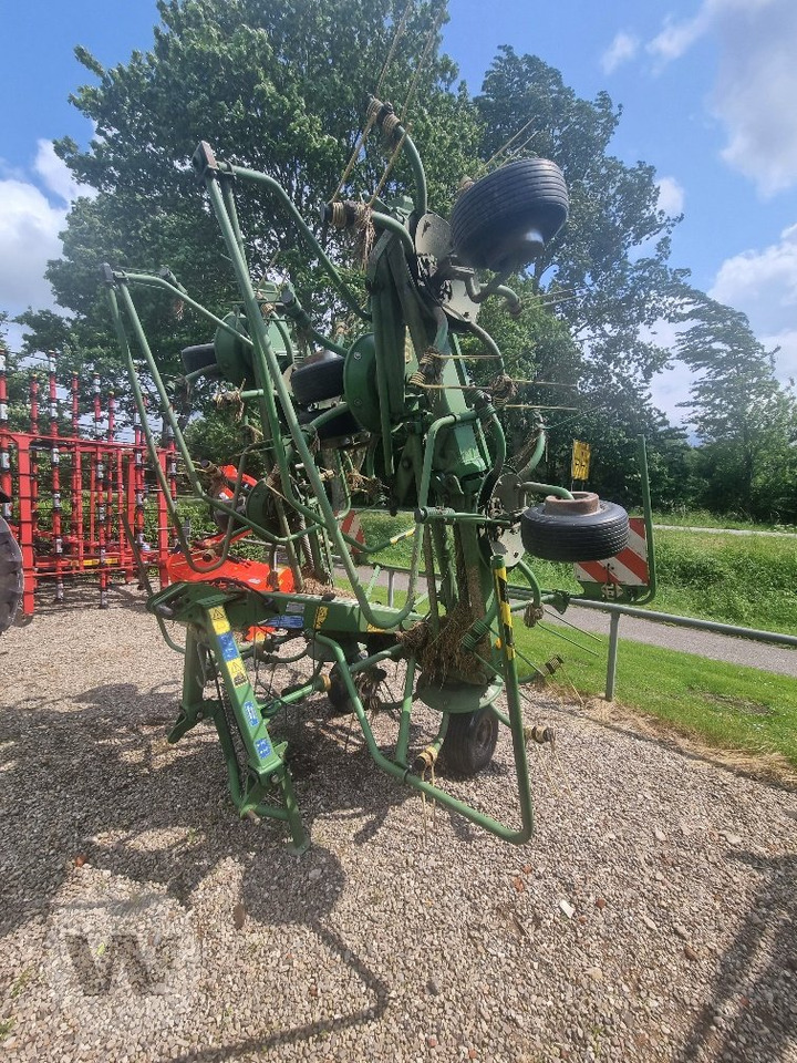 Krone KW 8.82/8 - Tedder/ Rake: picture 5 Krone KW 8.82/8 - Tedder/ Rake: picture 5