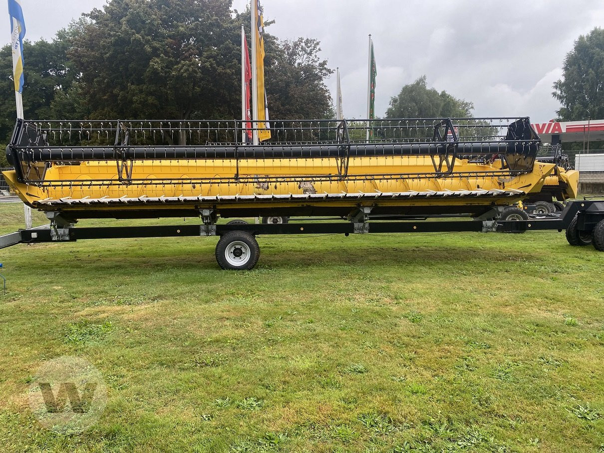 New Holland 760 CG VARIFEED - Combine header: picture 1 New Holland 760 CG VARIFEED - Combine header: picture 1
