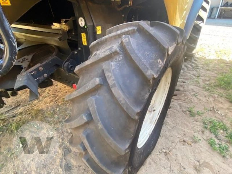 New Holland CR 980 - Combine harvester: picture 5 New Holland CR 980 - Combine harvester: picture 5
