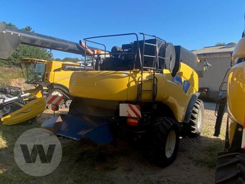New Holland CR 980 - Combine harvester: picture 4 New Holland CR 980 - Combine harvester: picture 4
