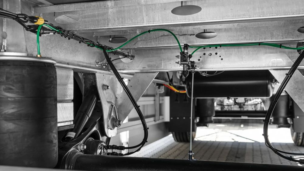 Humbaur Przyczepa burtowa HD 18 - Dropside/ Flatbed trailer: picture 5 Humbaur Przyczepa burtowa HD 18 - Dropside/ Flatbed trailer: picture 5