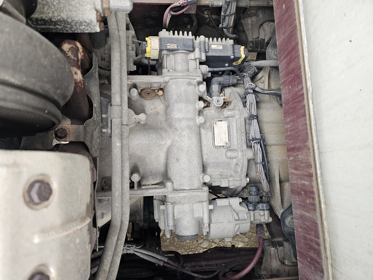 MERCEDES-BENZ ACTROS MP3 / AUTOMATIC GEARBOX / G211-12 / 565k KM !! - Gearbox: picture 2 MERCEDES-BENZ ACTROS MP3 / AUTOMATIC GEARBOX / G211-12 / 565k KM !! - Gearbox: picture 2