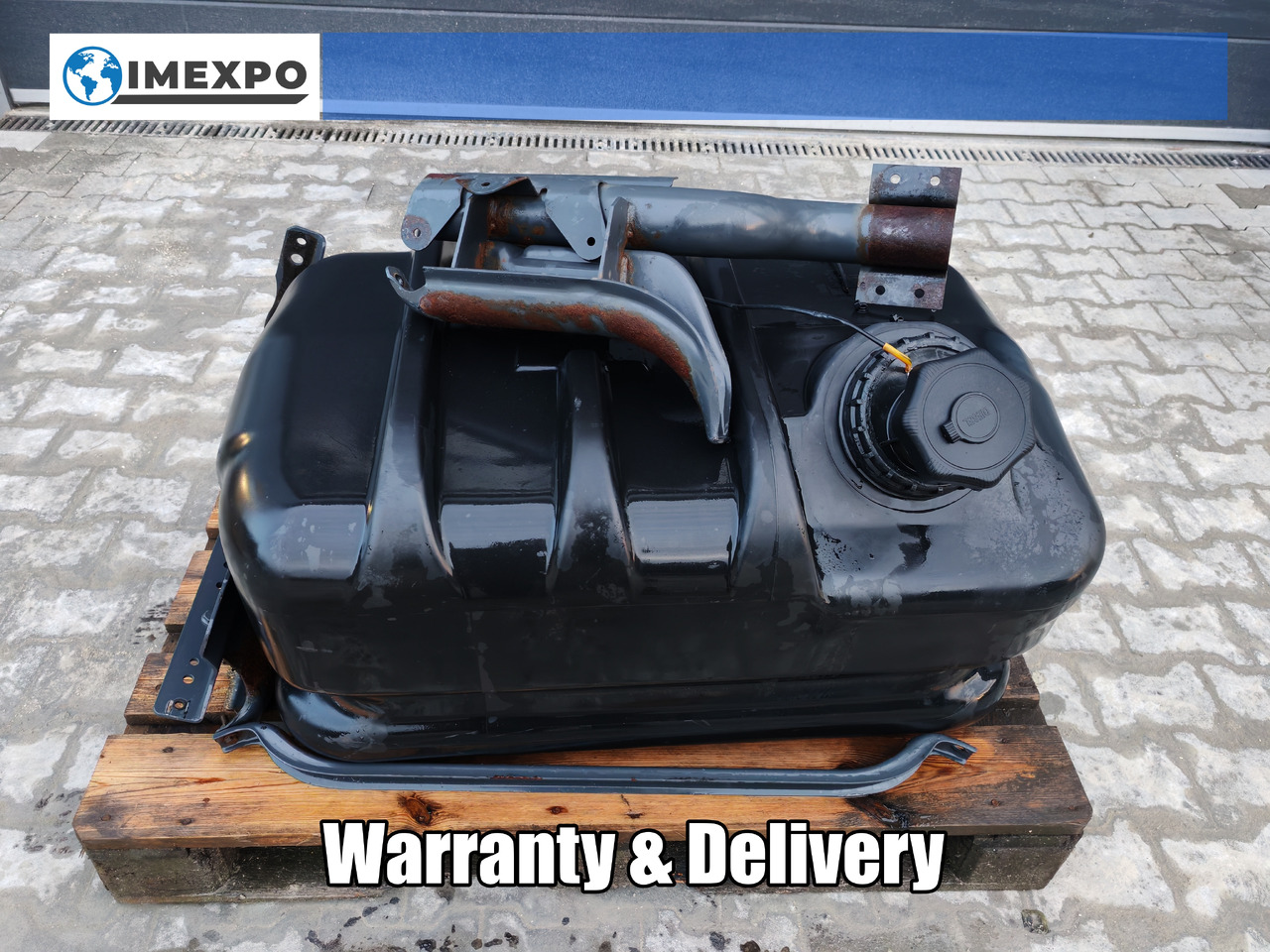 MERCEDES-BENZ ATEGO MP4 EURO6 / COMPLETE FUEL TANK / 180L / A9674710001 - Fuel tank: picture 1 MERCEDES-BENZ ATEGO MP4 EURO6 / COMPLETE FUEL TANK / 180L / A9674710001 - Fuel tank: picture 1