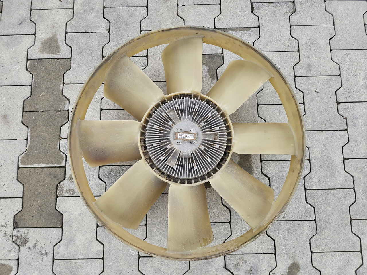 RENAULT PREMIUM MIDLUM DXI / VISCO FAN - Fan: picture 1 RENAULT PREMIUM MIDLUM DXI / VISCO FAN - Fan: picture 1