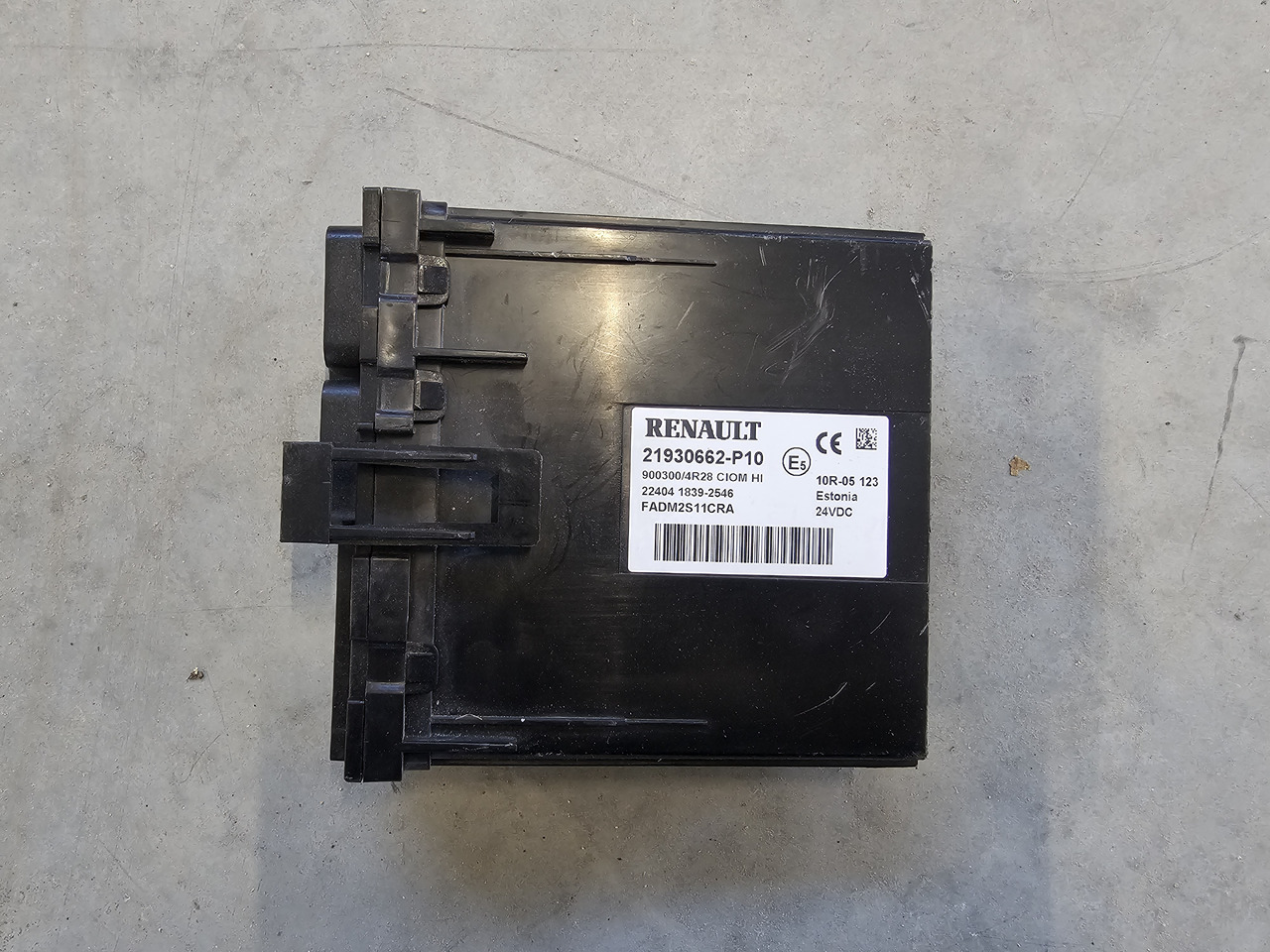 RENAULT RANGE T / CIOM HI CONTROL UNIT / 21930662 P10 - ECU: picture 2 RENAULT RANGE T / CIOM HI CONTROL UNIT / 21930662 P10 - ECU: picture 2