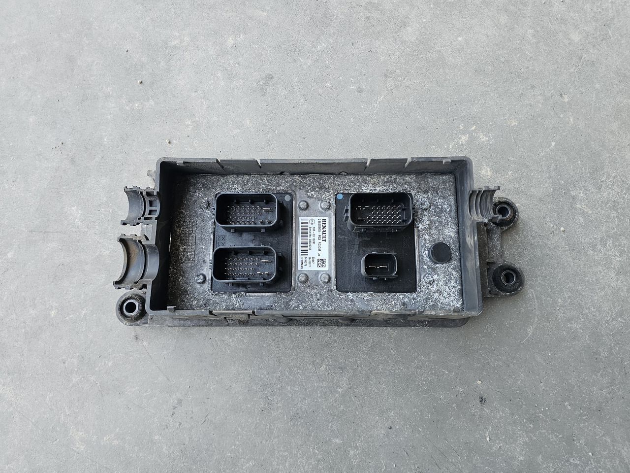 RENAULT RANGE T / RCIOM Lo CONTROL UNIT / 21855950 P03 - ECU: picture 2 RENAULT RANGE T / RCIOM Lo CONTROL UNIT / 21855950 P03 - ECU: picture 2