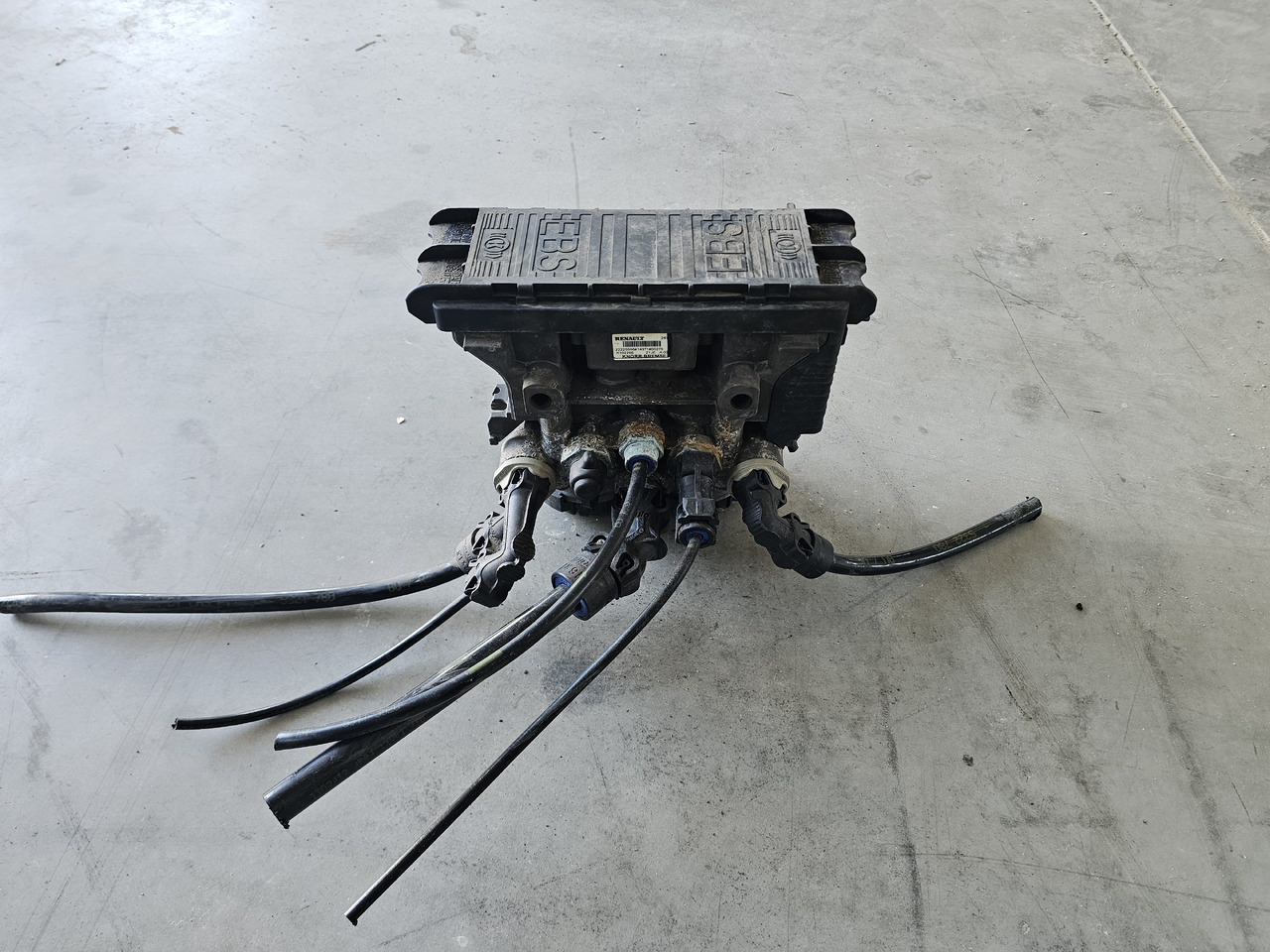 RENAULT RANGE T / REAR EBS VALVE / K102266 22225566 - Brake valve: picture 3 RENAULT RANGE T / REAR EBS VALVE / K102266 22225566 - Brake valve: picture 3