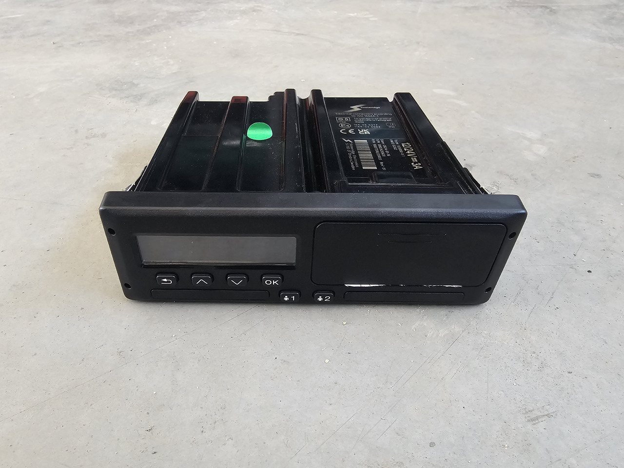 STONERIDGE SE5000-8.1 / VOLVO FH4 EURO 6 / TACHOGRAPH - Tachograph: picture 2 STONERIDGE SE5000-8.1 / VOLVO FH4 EURO 6 / TACHOGRAPH - Tachograph: picture 2