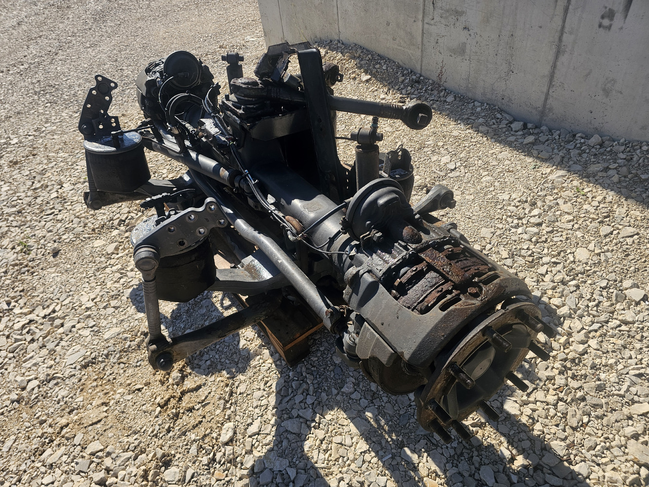 VOLVO FH FM / LIFT & STEERING AXLE / 6x2 / COMPLETE - Rear axle: picture 4 VOLVO FH FM / LIFT & STEERING AXLE / 6x2 / COMPLETE - Rear axle: picture 4