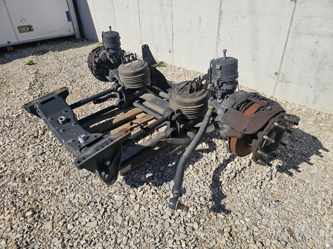 VOLVO FH5 FM5 / FRONT AIR SUNSPENSION - Front axle: picture 2 VOLVO FH5 FM5 / FRONT AIR SUNSPENSION - Front axle: picture 2