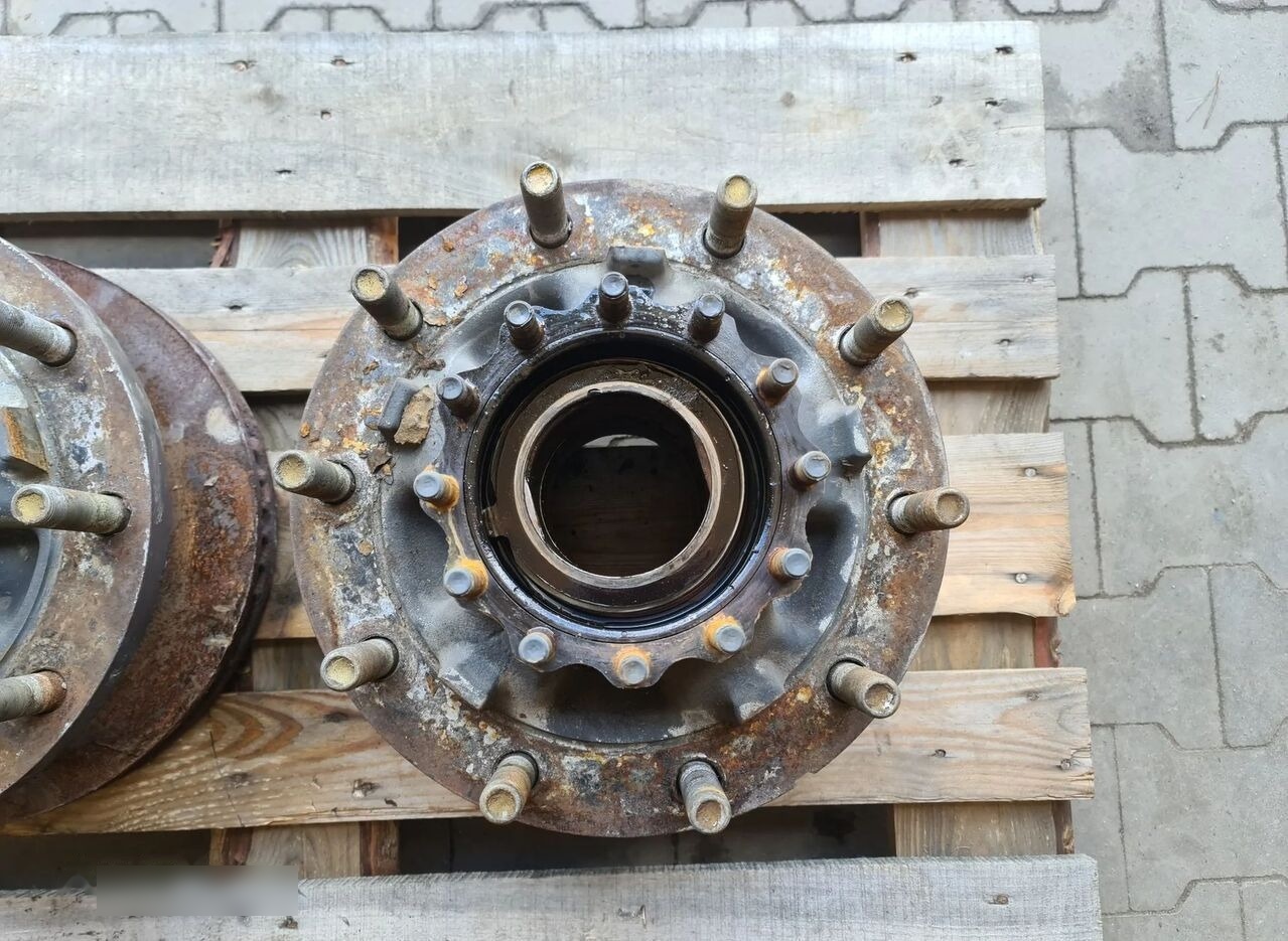 Volvo Piasta tył tylna mała tarcza VOLVO FH FM FH4 RENAULT PREMIUM MAG Volvo VOLVO FH 12 13 FM FH4 RENAULT PREMIUM MAGNUM DXI RANGE T truck - Hub for Truck: picture 2 Volvo Piasta tył tylna mała tarcza VOLVO FH FM FH4 RENAULT PREMIUM MAG Volvo VOLVO FH 12 13 FM FH4 RENAULT PREMIUM MAGNUM DXI RANGE T truck - Hub for Truck: picture 2