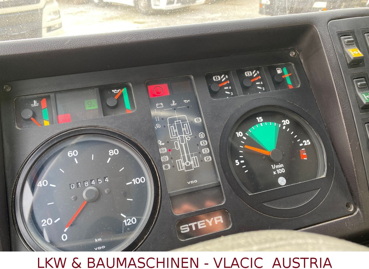 MAN STEYR 13S26 (4X4) - Tank truck: picture 5 MAN STEYR 13S26 (4X4) - Tank truck: picture 5