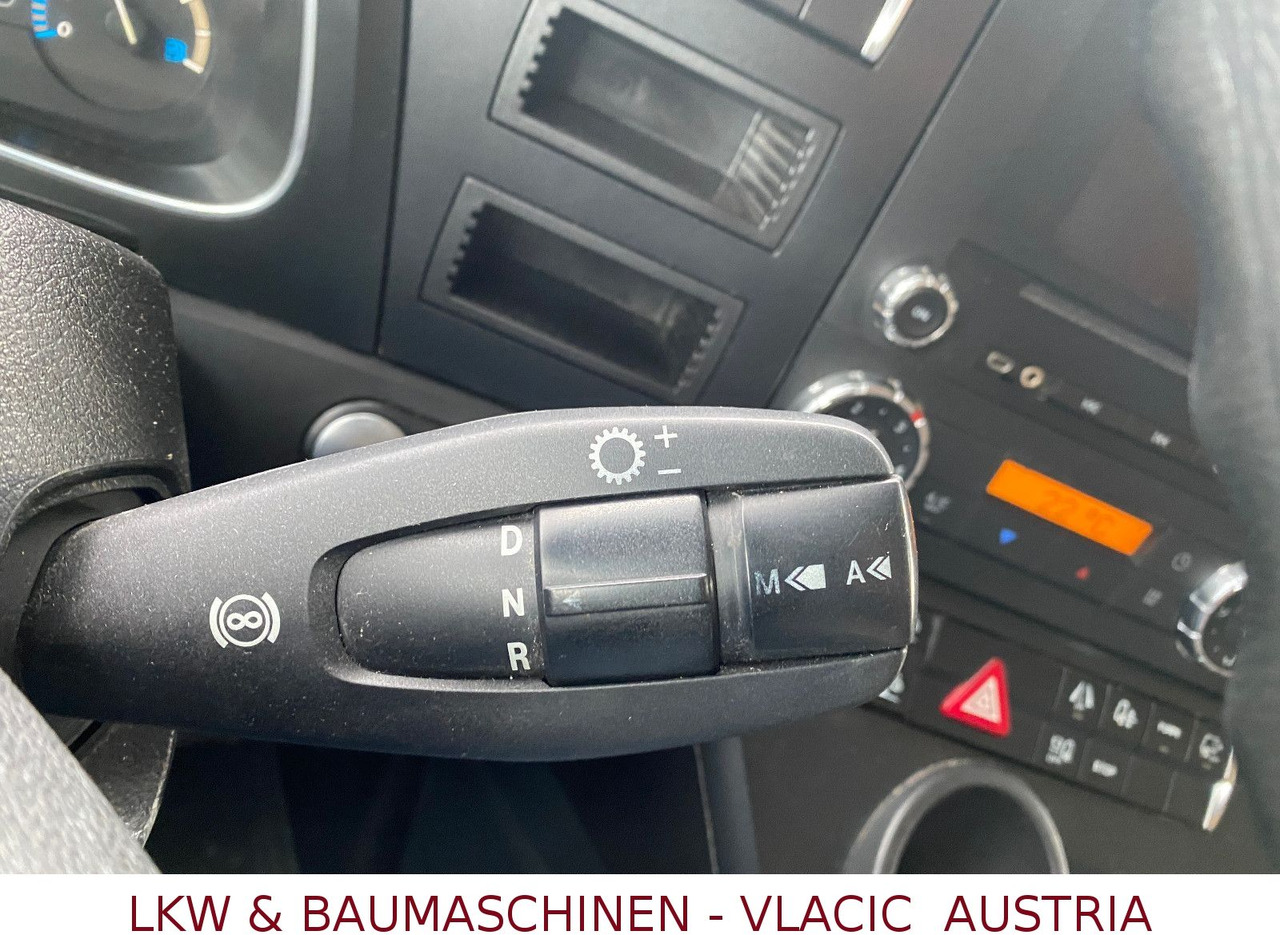 Mercedes-Benz 2563 - Hook lift truck: picture 5 Mercedes-Benz 2563 - Hook lift truck: picture 5