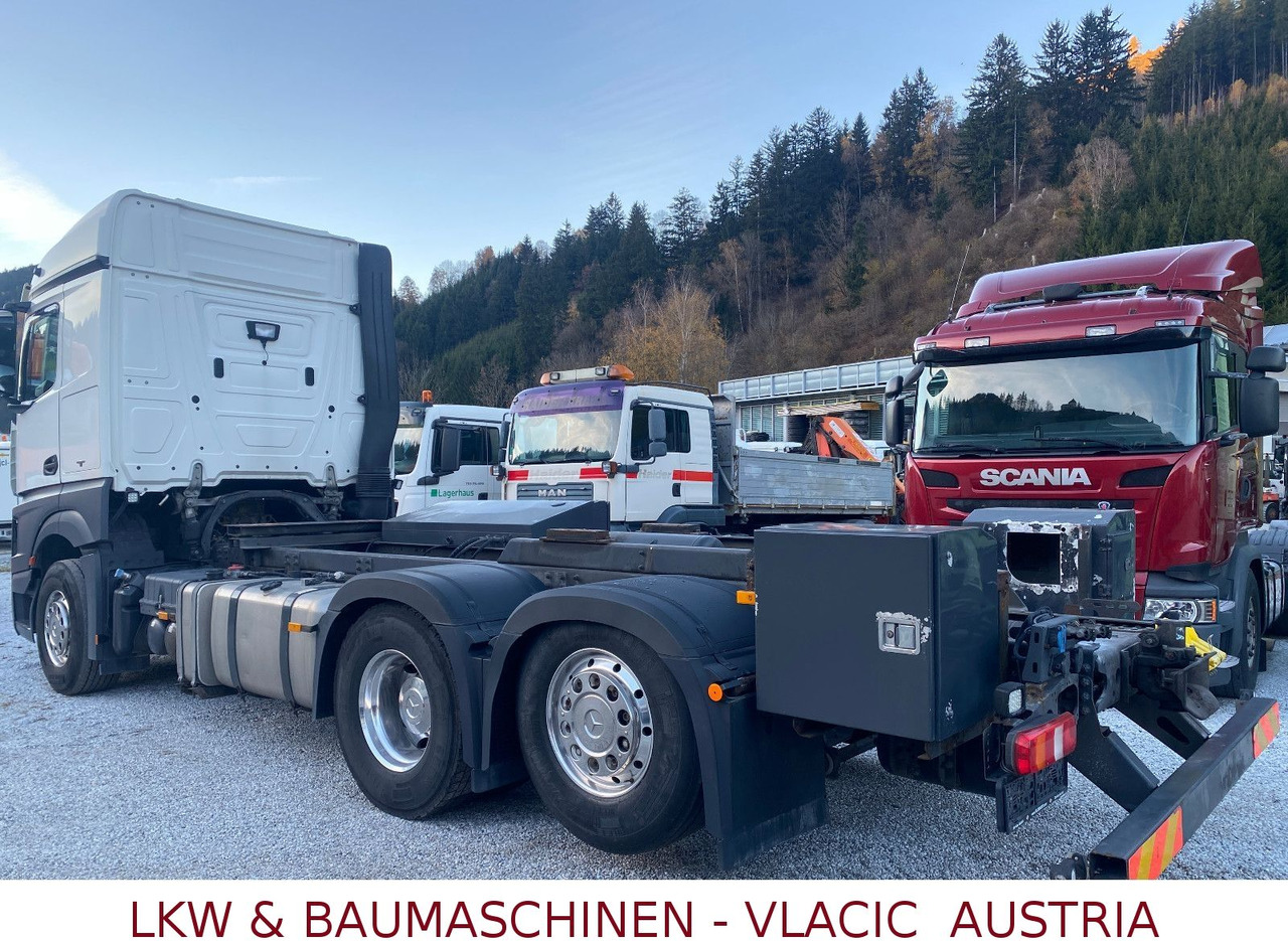 Mercedes-Benz Actros 963-0-C - Tank truck: picture 4 Mercedes-Benz Actros 963-0-C - Tank truck: picture 4