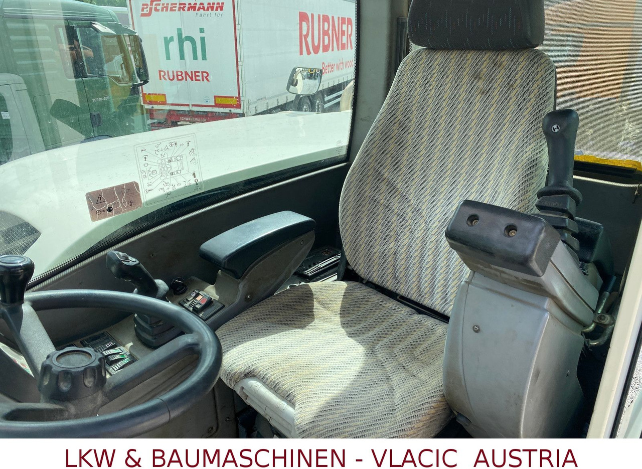 Terex TW 110 Mobilbagger inkl.4Löffeln - Wheel excavator: picture 4 Terex TW 110 Mobilbagger inkl.4Löffeln - Wheel excavator: picture 4