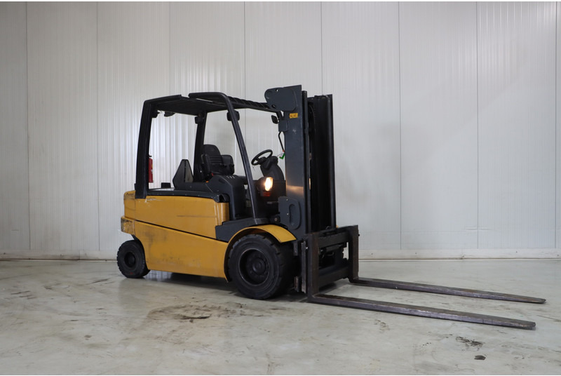 Caterpillar EP50 - Electric forklift: picture 1 Caterpillar EP50 - Electric forklift: picture 1