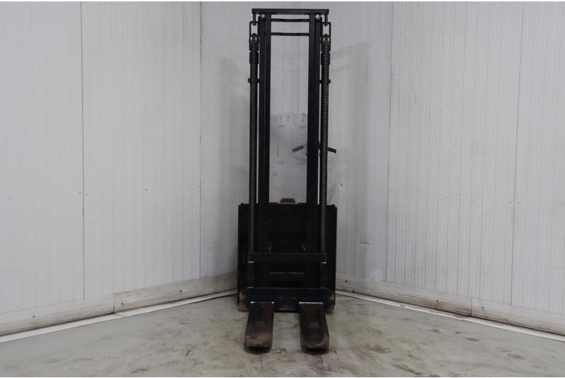 Caterpillar NSP14 - Stacker: picture 3 Caterpillar NSP14 - Stacker: picture 3