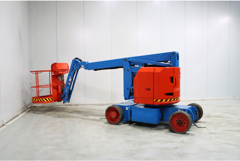 Genie Z34/22N - Articulated boom: picture 5 Genie Z34/22N - Articulated boom: picture 5