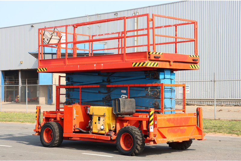 Holland lift B-195DL25 - Scissor lift: picture 5 Holland lift B-195DL25 - Scissor lift: picture 5