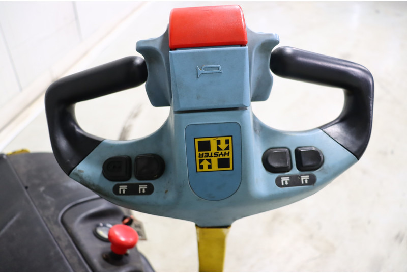 Hyster S1.0 AC - Stacker: picture 2 Hyster S1.0 AC - Stacker: picture 2