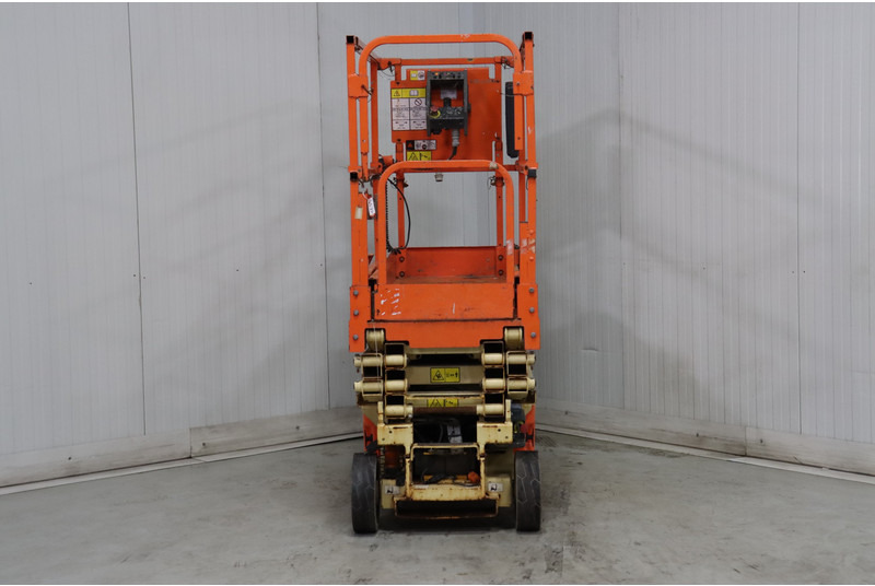 Scissor lift JLG 1930ES: picture 10