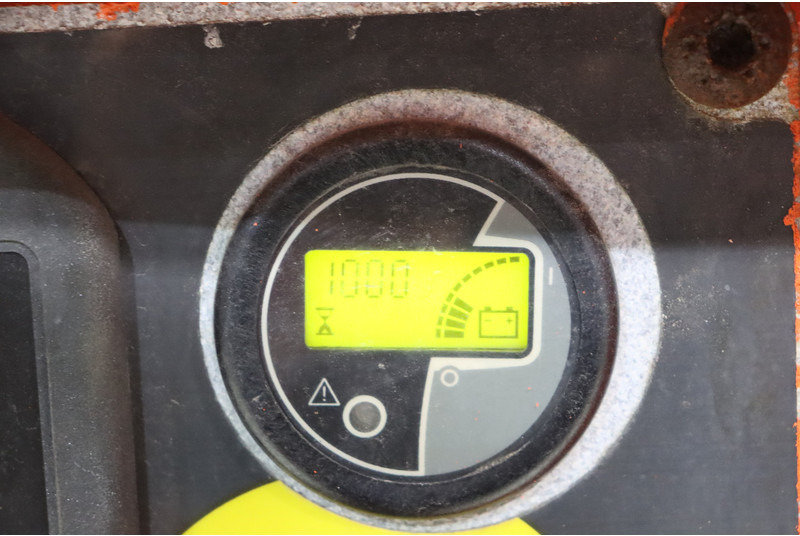 Articulated boom JLG H340AJ: picture 10