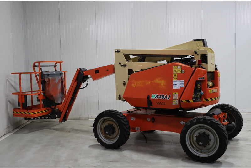 JLG H340AJ - Articulated boom: picture 5 JLG H340AJ - Articulated boom: picture 5