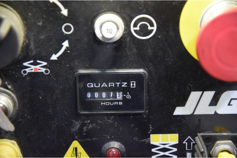 JLG M3369 - Scissor lift: picture 5 JLG M3369 - Scissor lift: picture 5