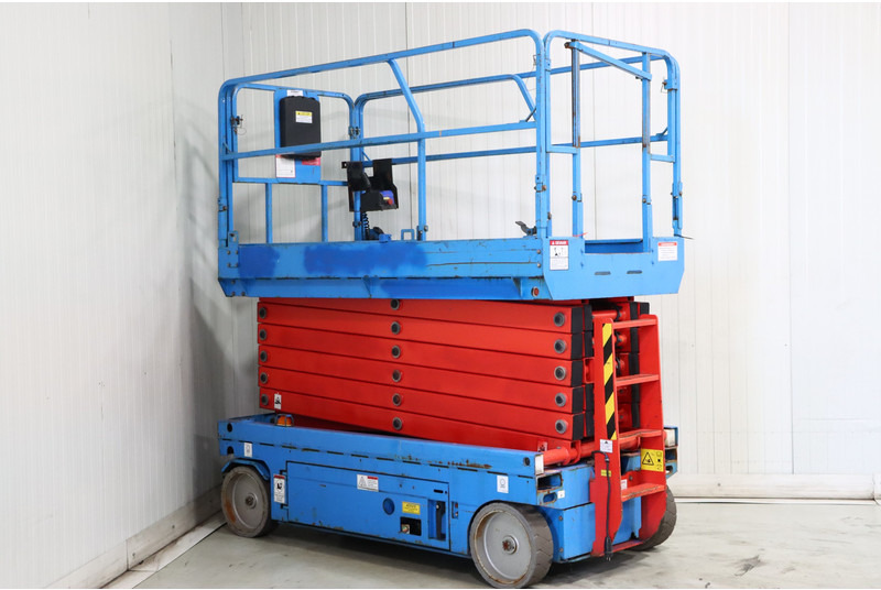 Mantall XE140W - Scissor lift: picture 5 Mantall XE140W - Scissor lift: picture 5