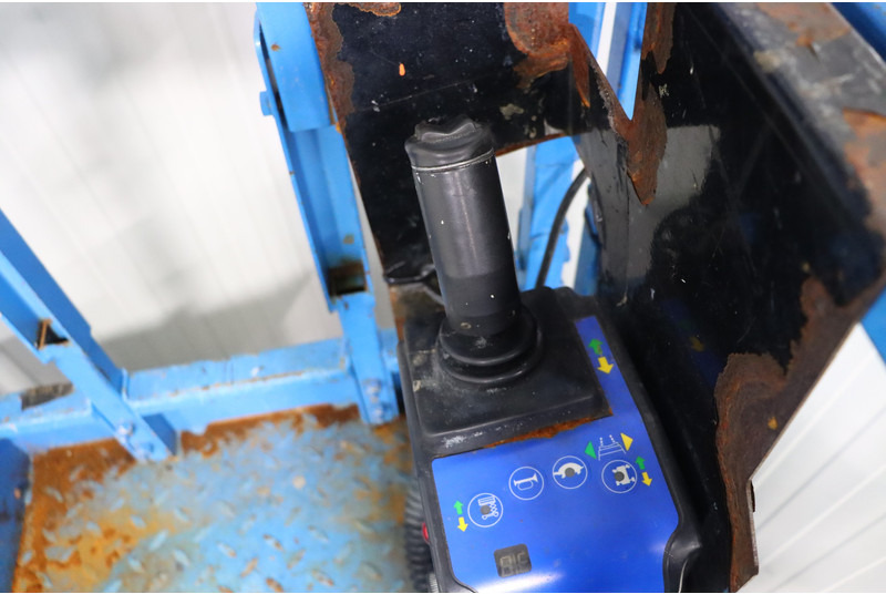 Mantall XE80N - Scissor lift: picture 2 Mantall XE80N - Scissor lift: picture 2