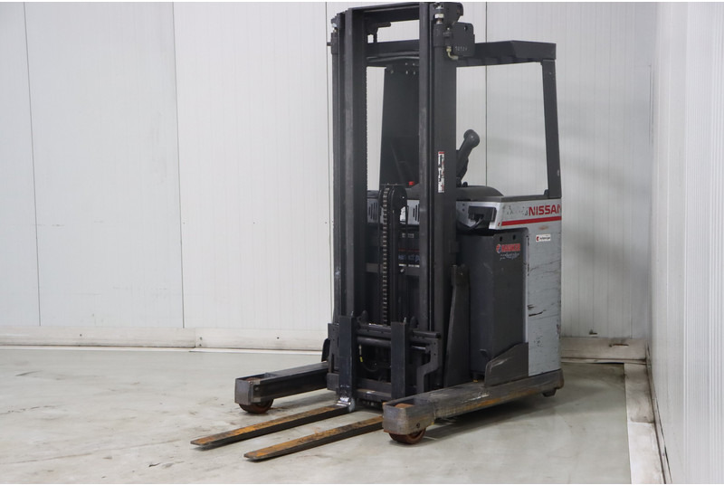 Nissan UNS140DTFVRC540 - Reach truck: picture 5 Nissan UNS140DTFVRC540 - Reach truck: picture 5