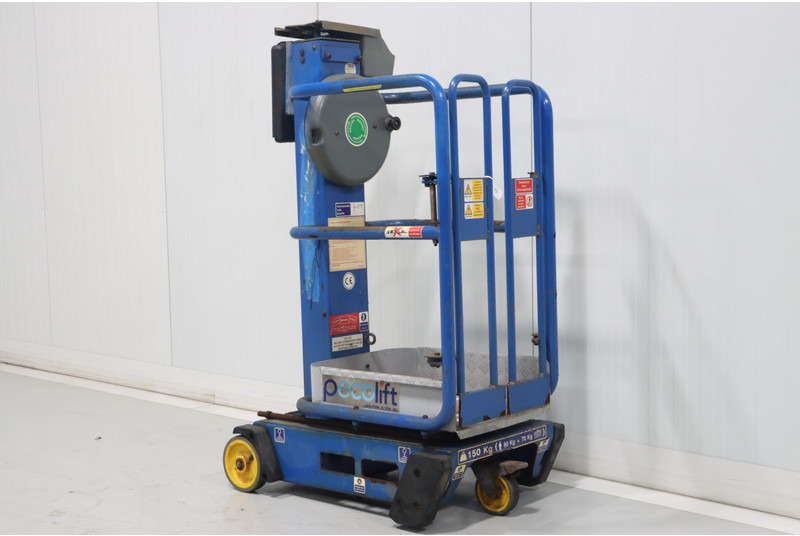 Power Towers Pecolift - Scissor lift: picture 1 Power Towers Pecolift - Scissor lift: picture 1
