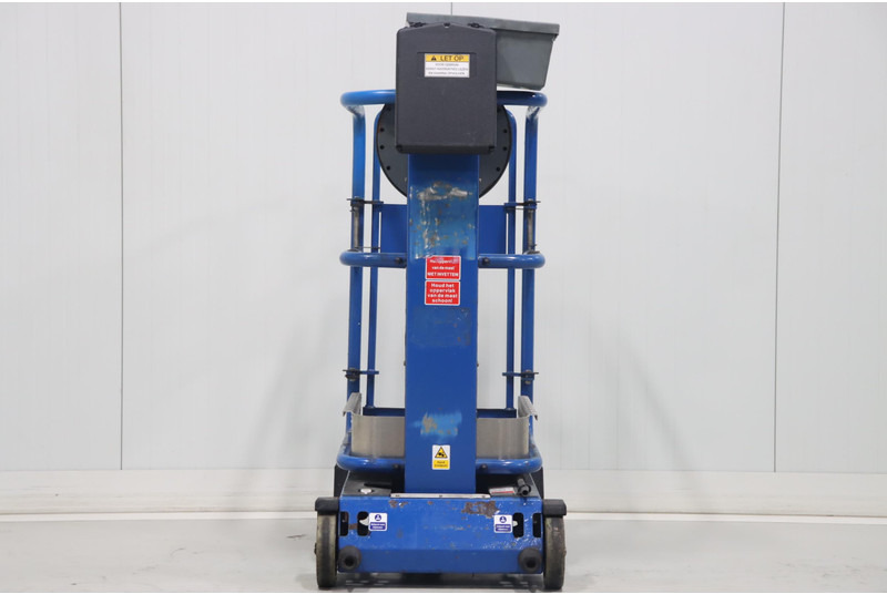 Power Towers Pecolift - Scissor lift: picture 5 Power Towers Pecolift - Scissor lift: picture 5