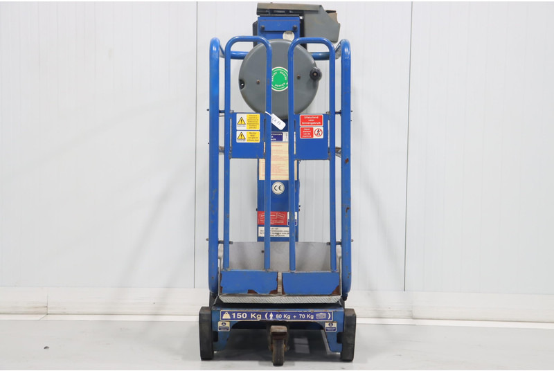 Power Towers Pecolift - Scissor lift: picture 2 Power Towers Pecolift - Scissor lift: picture 2