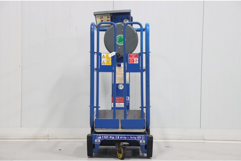 Power Towers Pecolift - Scissor lift: picture 2 Power Towers Pecolift - Scissor lift: picture 2