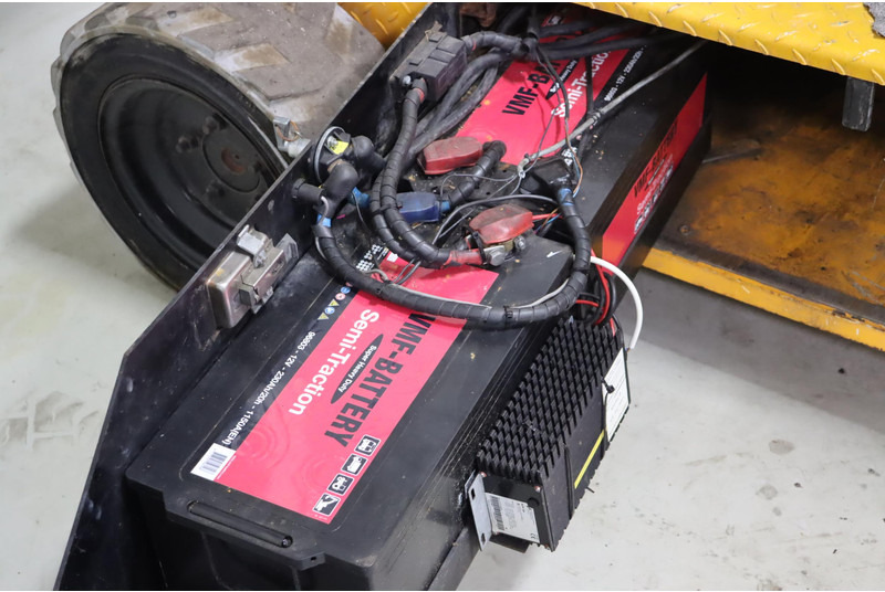 SkyHigh ST120 - Articulated boom: picture 5 SkyHigh ST120 - Articulated boom: picture 5