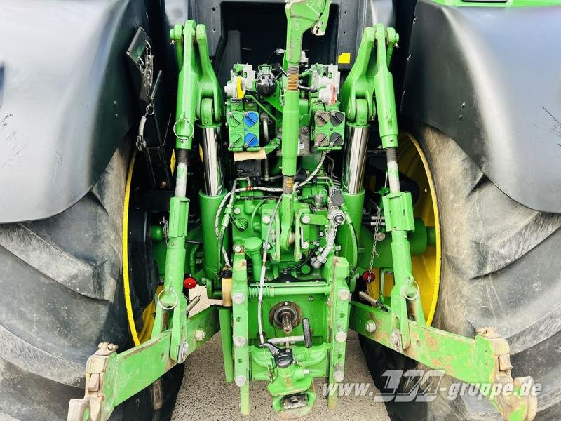 Farm tractor John Deere 6210R: picture 8 Farm tractor John Deere 6210R: picture 8