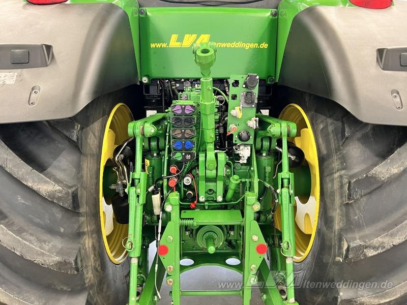 John Deere 8400R e23 PowerShift ULTIMATE - Farm tractor: picture 4 John Deere 8400R e23 PowerShift ULTIMATE - Farm tractor: picture 4